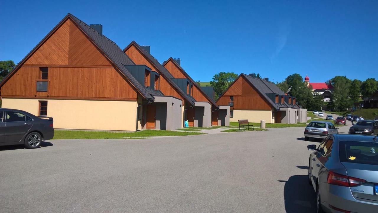 Apartmán Nad terasou Ricky (Hradec Kralove) Exterior foto